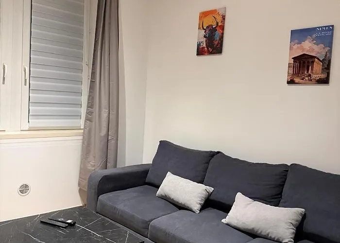 Le Gambetta - Moderne Centre * نيم