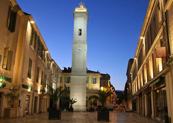 Le Gambetta - Moderne Centre